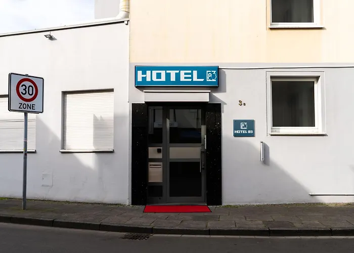83 Hotel